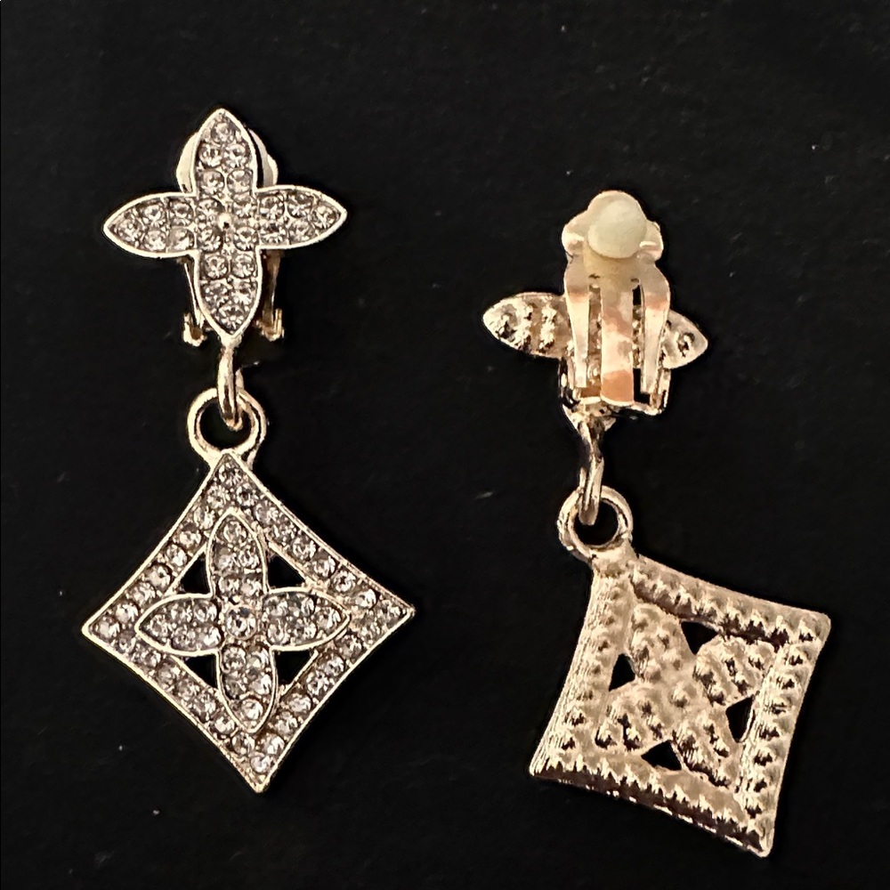 Elegant Gold and Silver Dangle Earrings - Picture 2 of 2